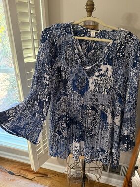 Blue/White Pleated Top Size 2X